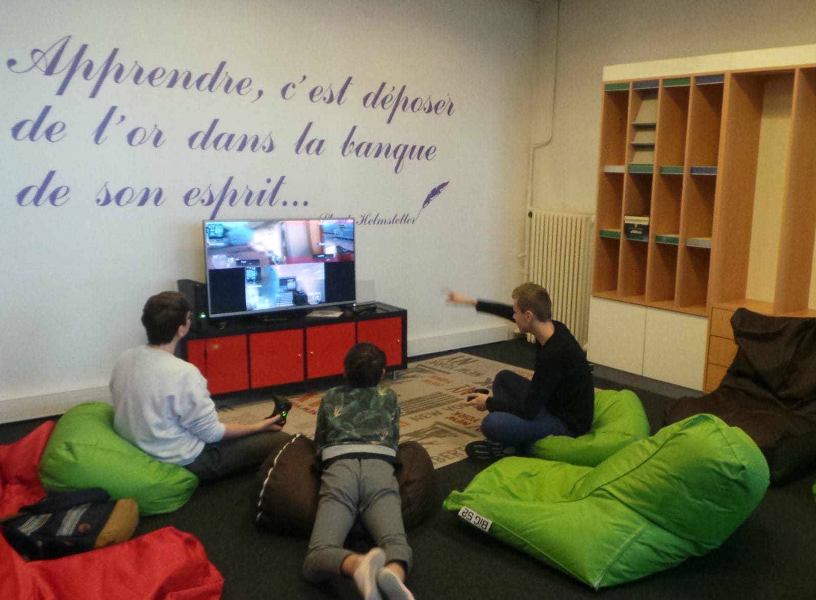 Avec ceux qui décrochent de l’école, repris par l’association Cours Singulier à Strasbourg