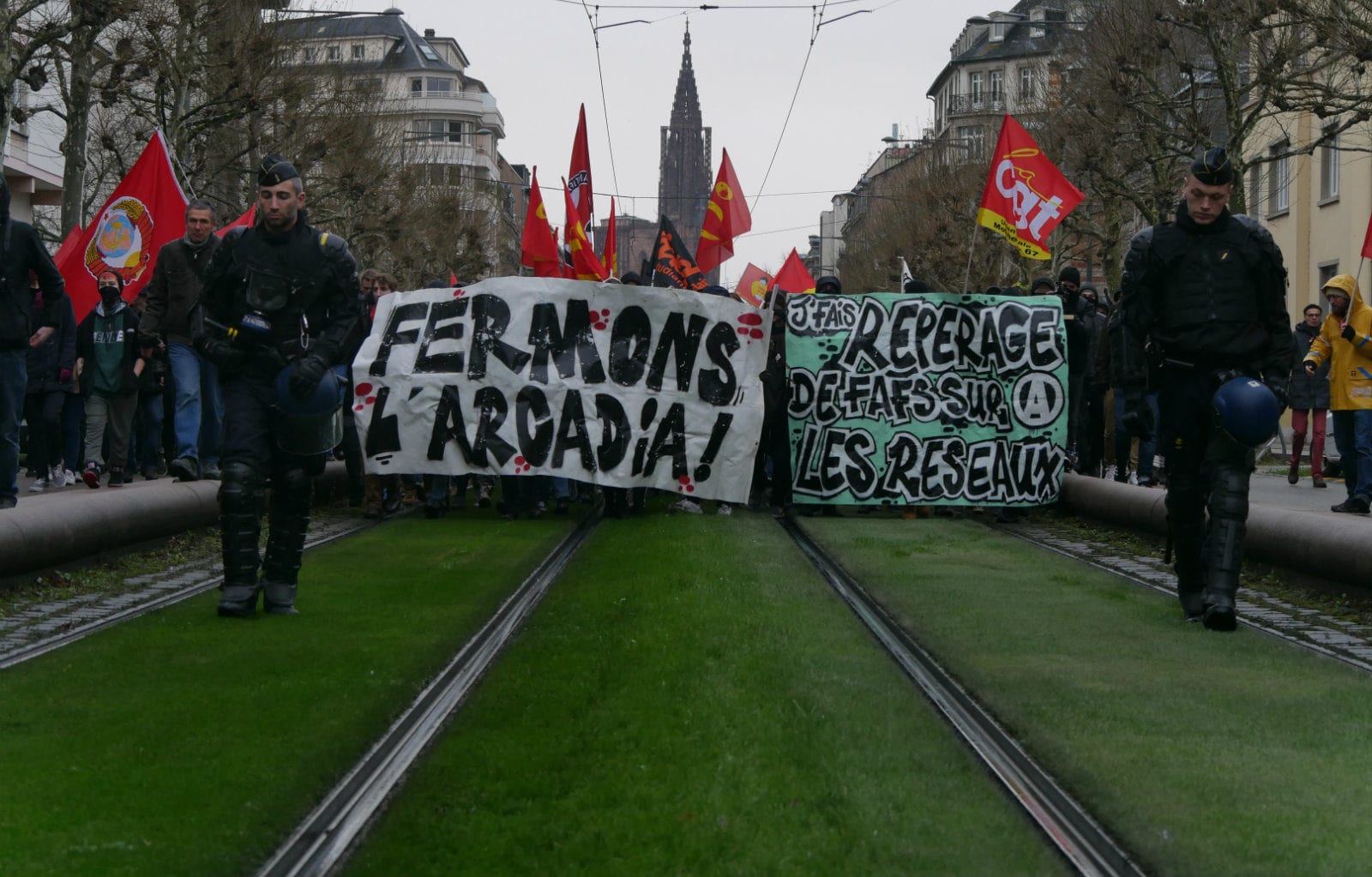 500 manifestants et de nouveaux soutiens à la lutte contre le Bastion Social Strasbourg