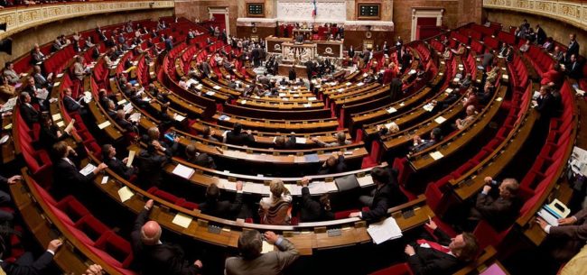 Le Projet de loi dit "Asile et Immigration" sera présenté aux députés le 17 avril. D'ici là, le texte peut être amendé en commission (Photo Wikimedia Commmons/ cc)