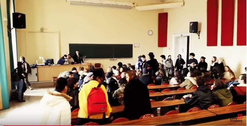 Des lycéens, accompagnés d’étudiants occupent le Palais universitaire de Strasbourg