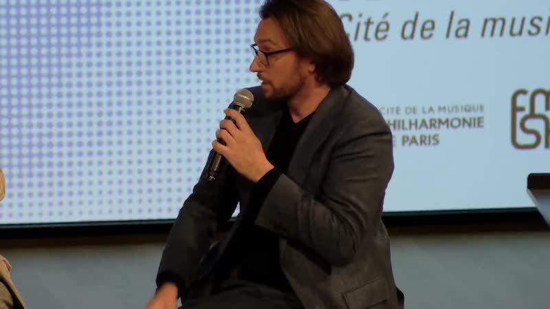 Stéphane Roth lors d'une intervention à la Philarmonie de Paris (DR)