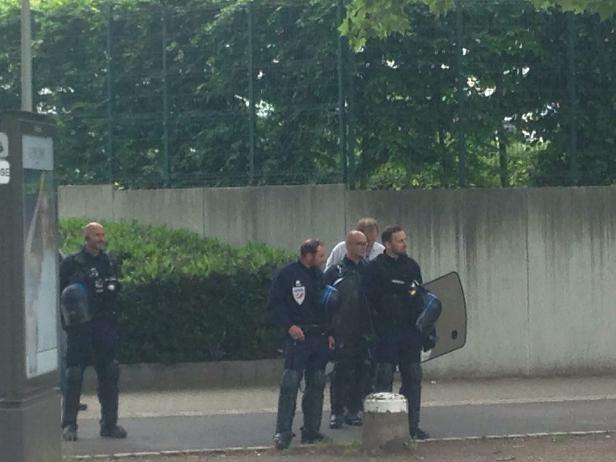 Deux lycéens placés en garde à vue après une manifestation contre la loi ORE