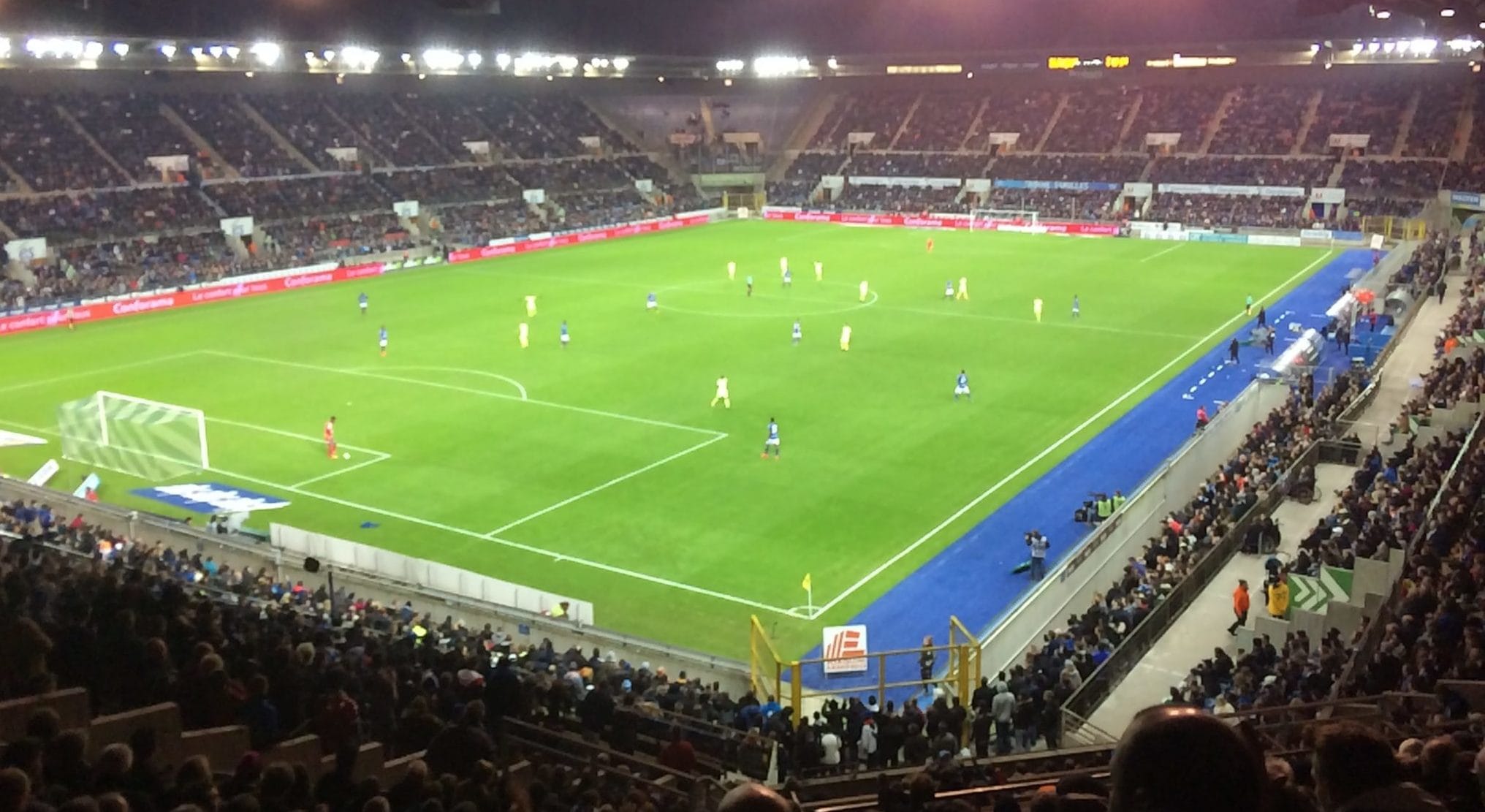 Le Racing veut agrandir un peu son stade de la Meinau (photo JFG / Rue89 Strasbourg)