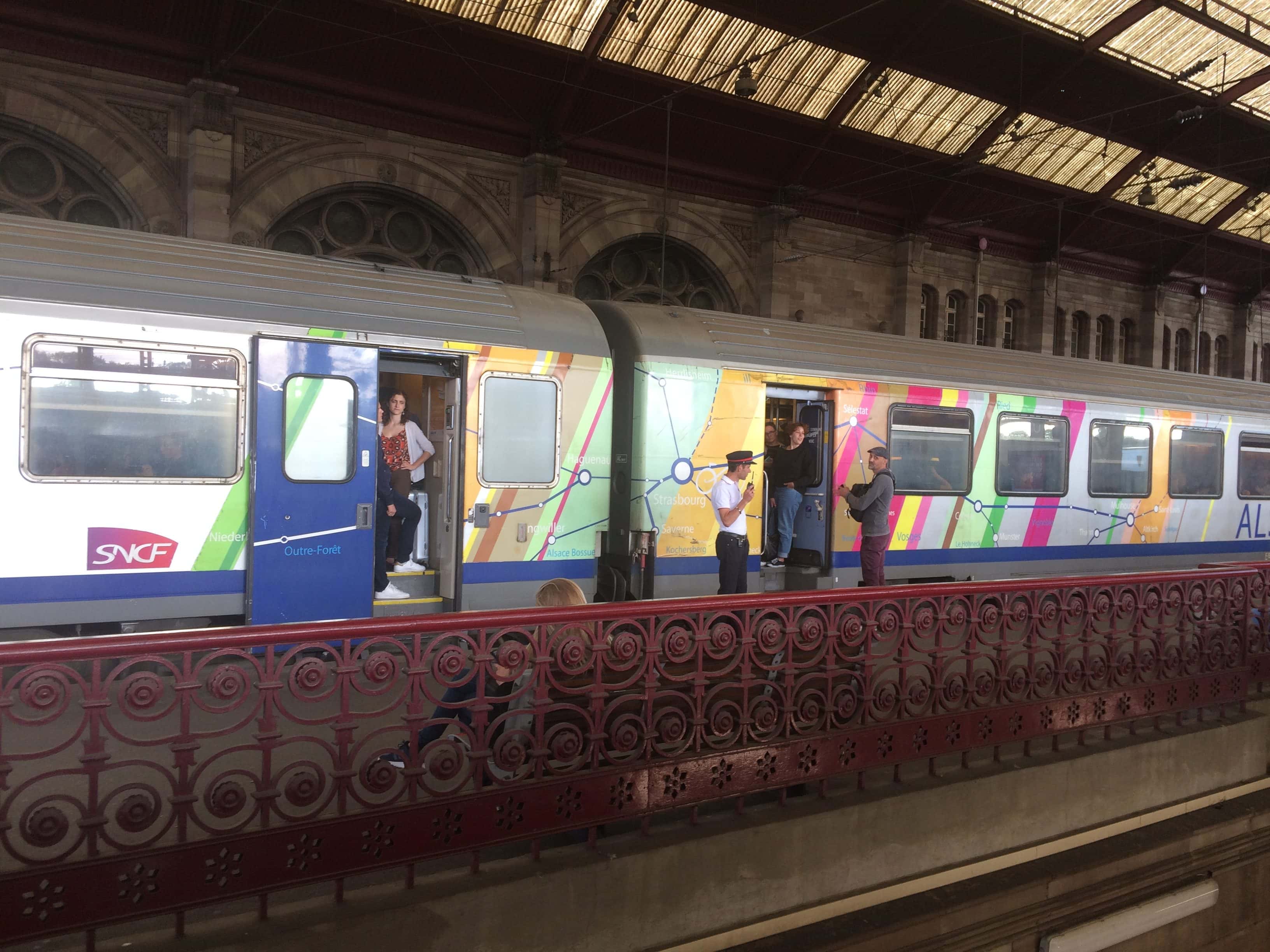 Les trains ont été bloqués à Strasbourg pendant 45 minutes (photo JFG / Rue89 Strasbourg)