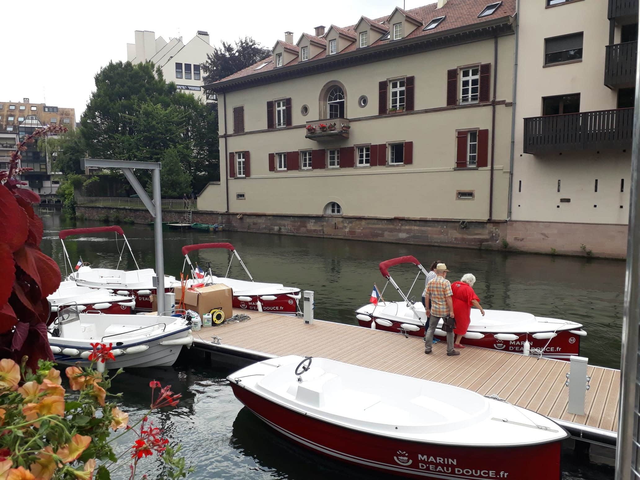 Les bateaux électriques sans-permis pour naviguer sur l’Ill disponibles cet été