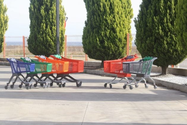 Des chariots de supermarchés (Photo Polycart / FlickR / cc)