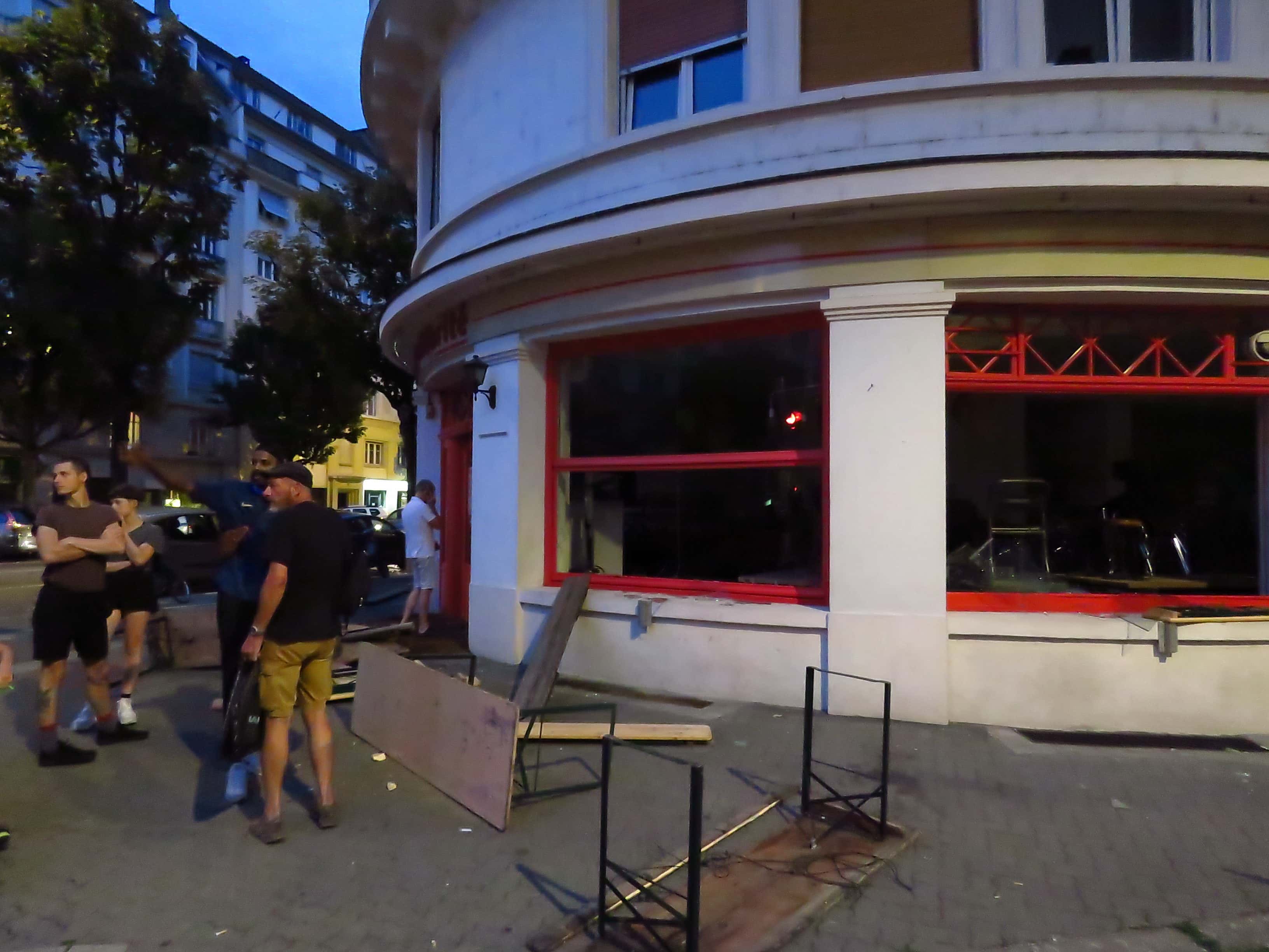 Les vitres de La Solidarité ont été entièrement brisées (doc remis)