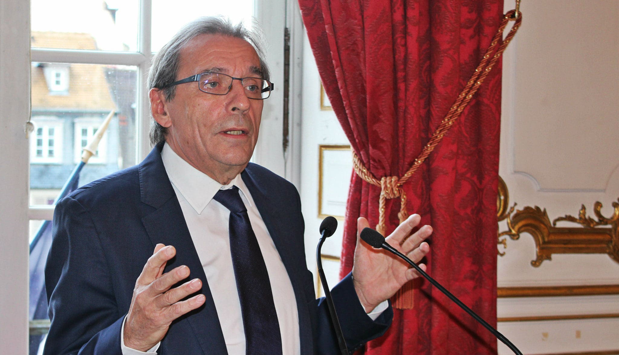 e maire de Strasbourg Roland Ries lors de ses voeux à la presse (photo JFG / Rue89 Strasbourg)