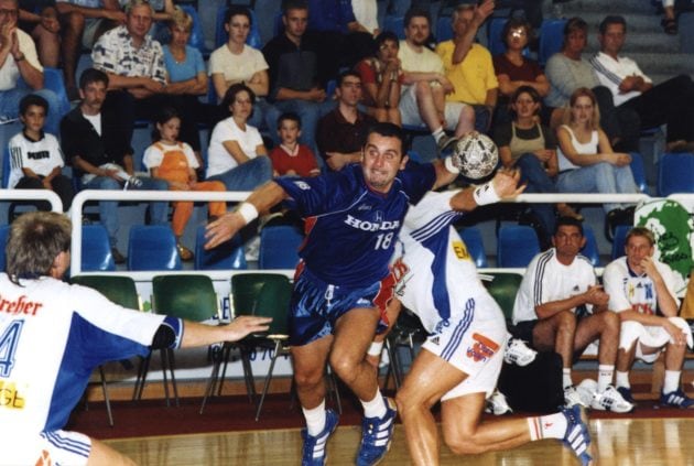 En 1999, les équipes s'affrontaient dans des gymnases de la Robertsau. Cette année-là, Montpellier était encore présente avec Stéphane Stoecklin, international français (Photo EuroTournoi)
