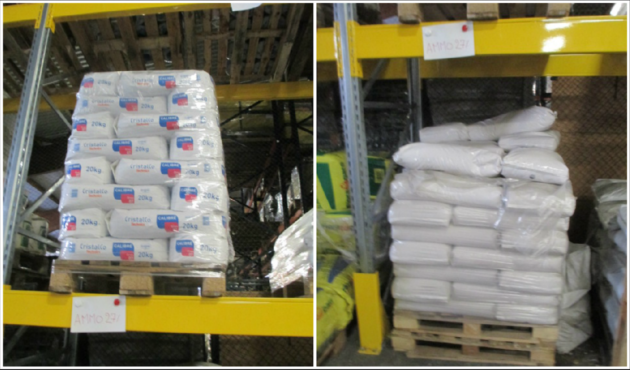 Une palette de sucre (à gauche) stockée au dessus d’une palette de sacs d’ammonitrate dans un hangar de la coopérative agricole céréalière d'Ottmarsheim. Le mélange des deux produits permet la création d’explosif. (Photo Reporterre)