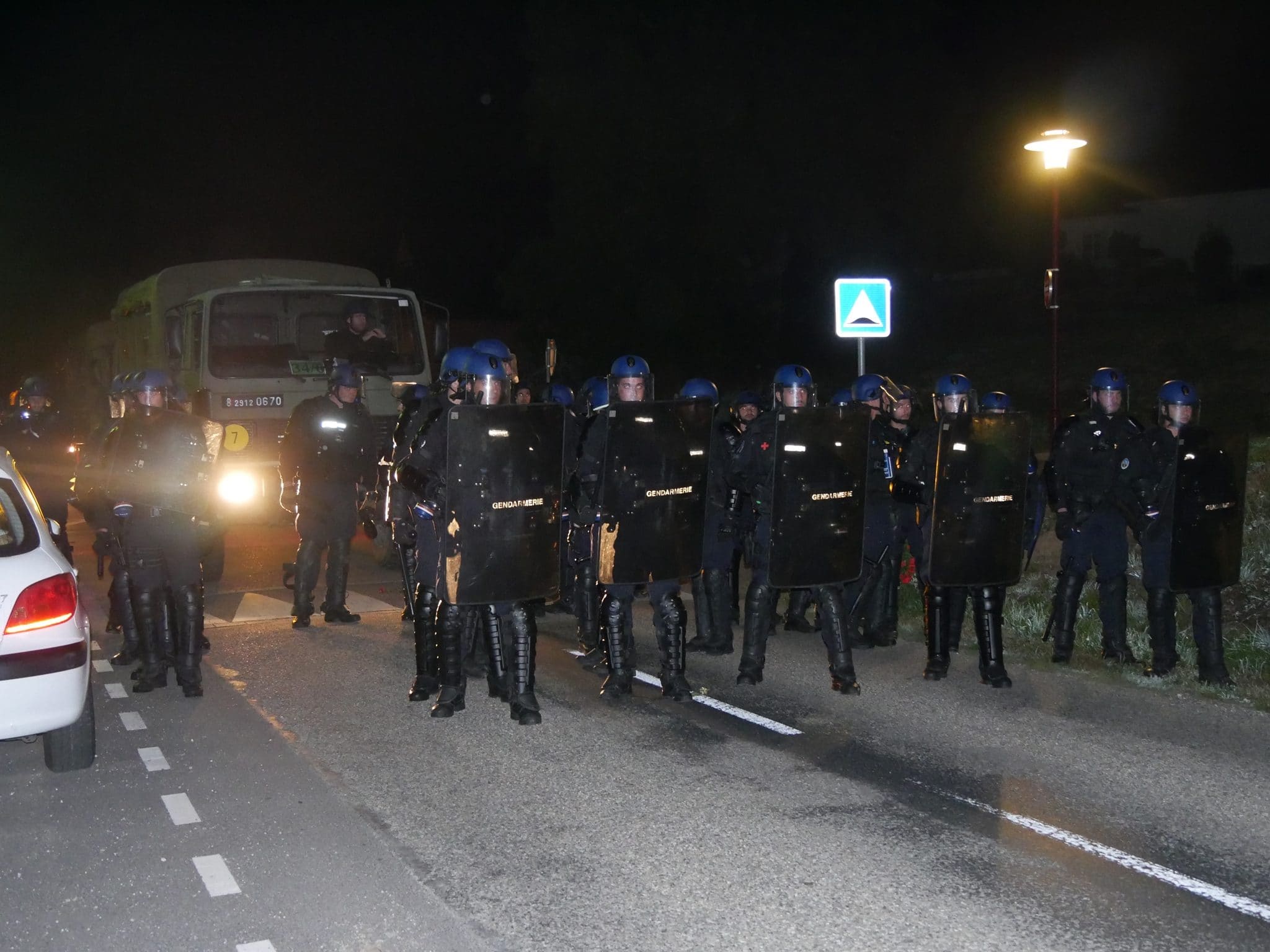 Plus de 500 gendarmes mobiles ont été appelés pour cette opération (Photo GK / Rue89 Strasbourg / cc)
