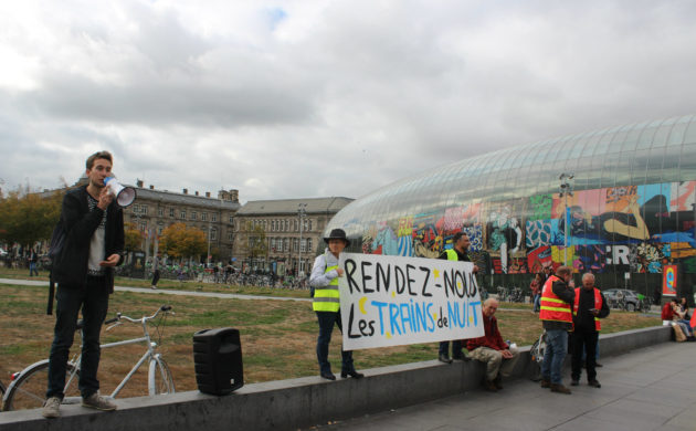 Nicolas Forien est un usager, représentant du collectif "Oui au train de nuit" venu de Paris pour le rassemblement strasbourgeois (photo JFG / Rue89 Strasbourg)