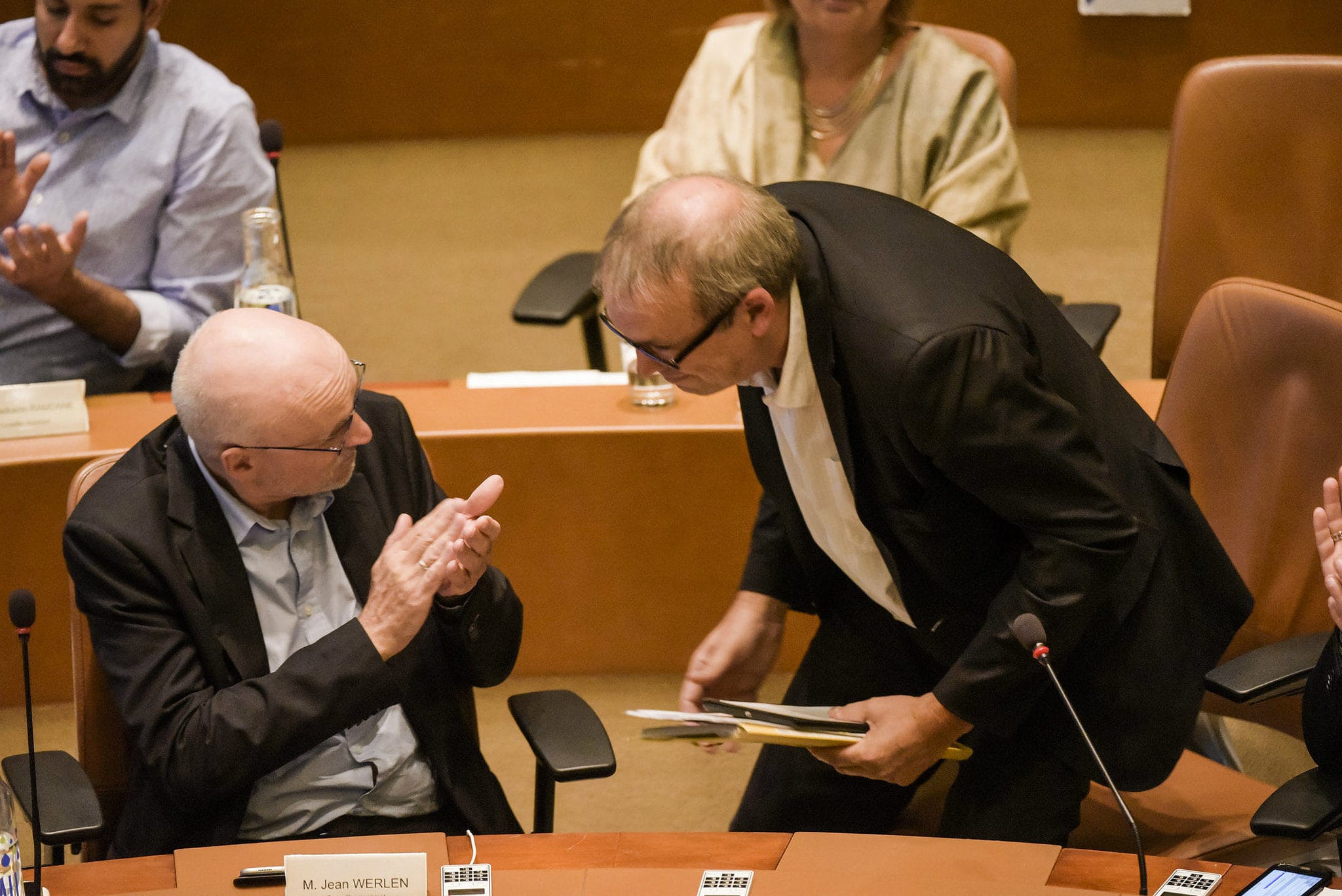 Les présidents de groupes socialiste Philippe Bies (à droite) et écologiste Jean Werlen (à gauche) ont tous les deux des motifs d'insatisfaction (photo JFG / Rue89 Strasbourg)