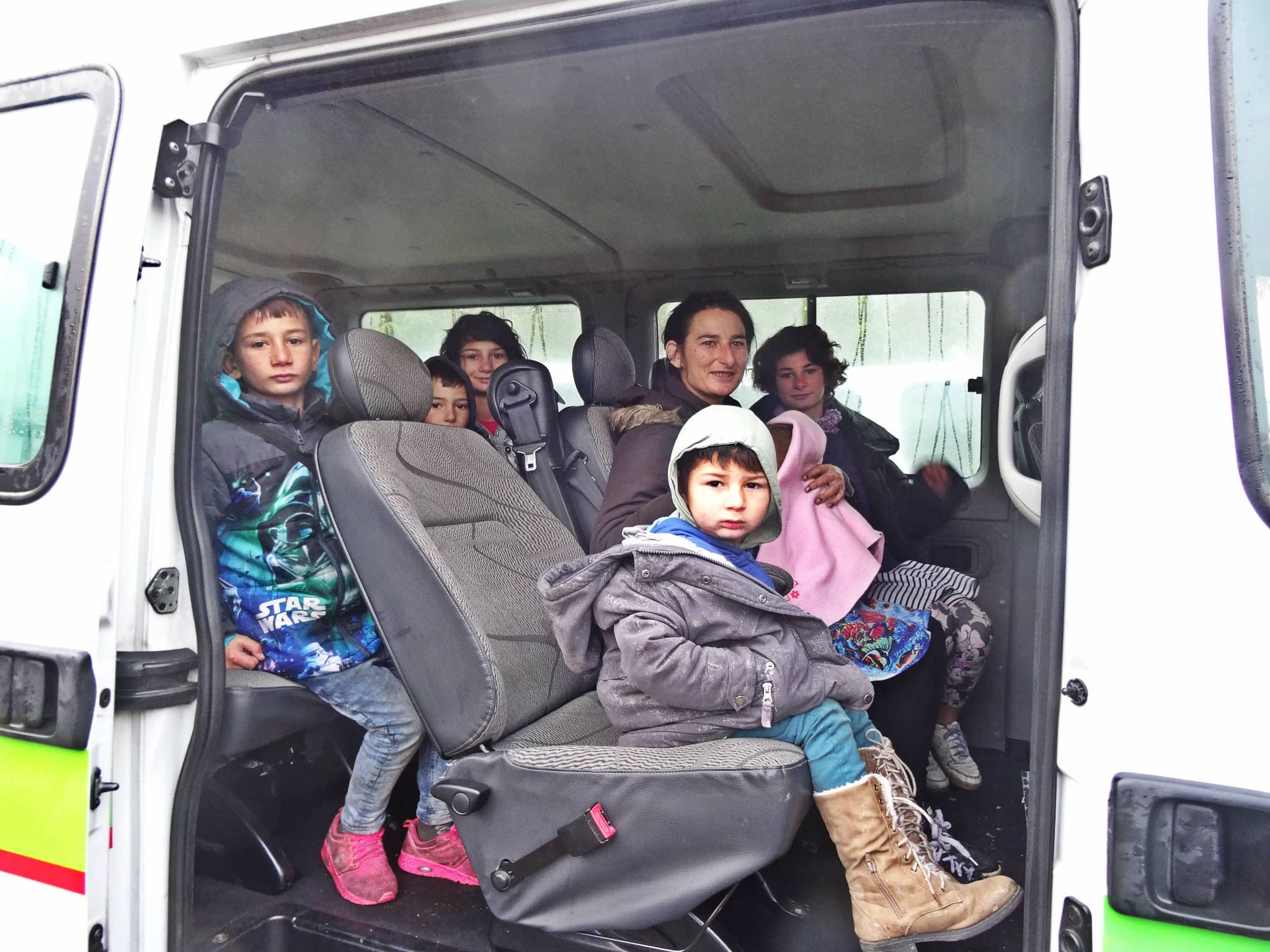 L'évacuation mercredi 14 novembre au matin du camp des Canonniers (Photo Gérard Baumgart / doc remis)