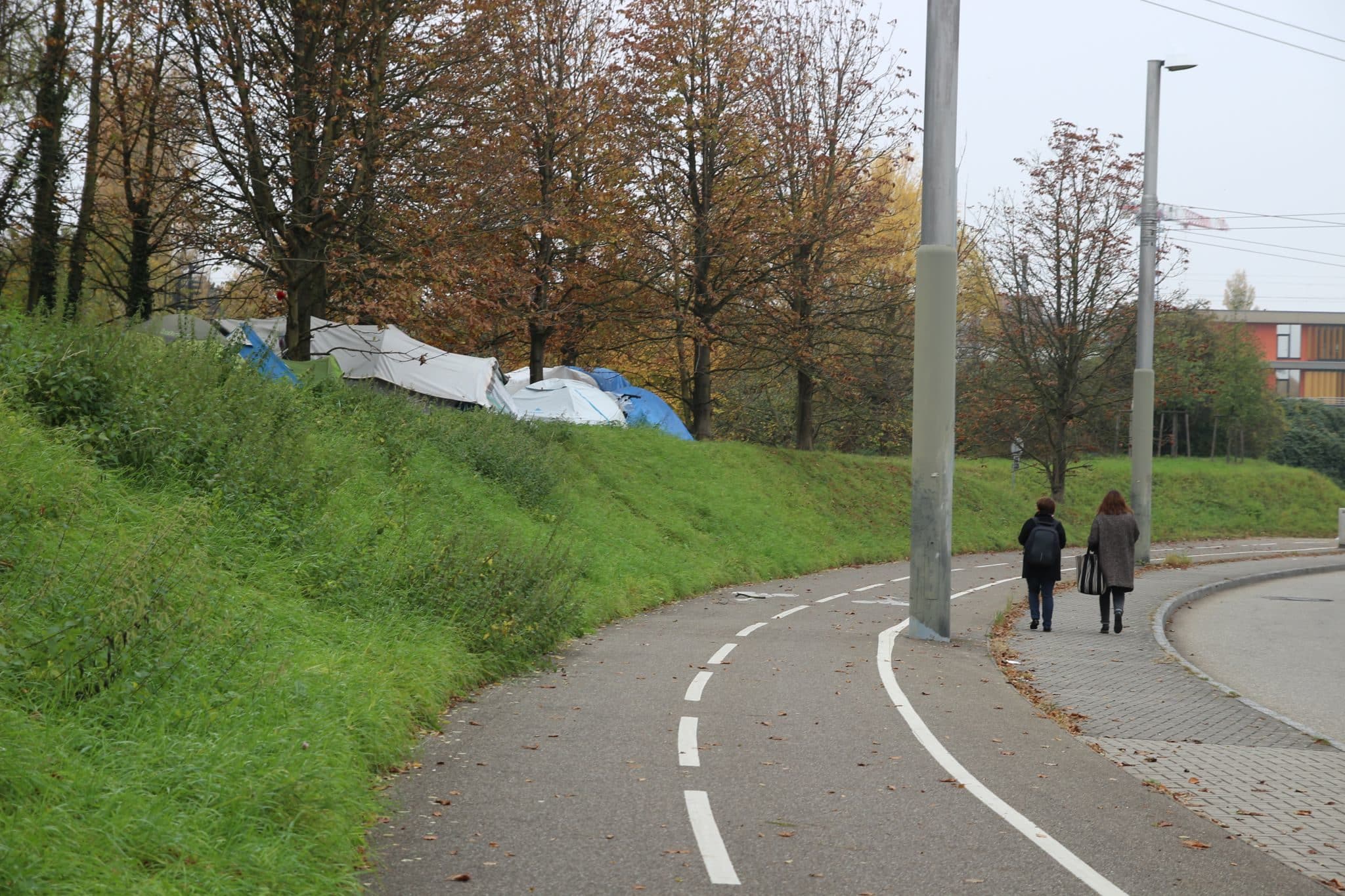 Une centaine de personnes à la rue dans deux nouveaux campements