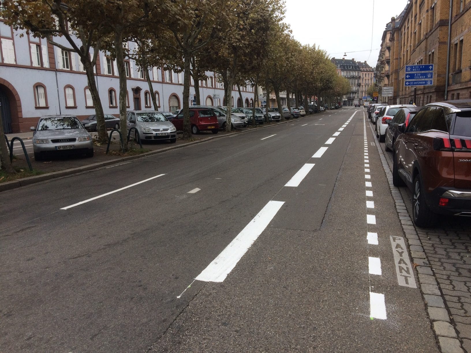 Des bandes cyclables ont été ajoutées sur les boulevards du quartier gare. (photo JFG / Rue89 Strasbourg)