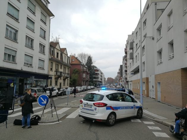 La police municipale a bouclé tout le quartier (Photo PP / Rue89 Strasbourg)
