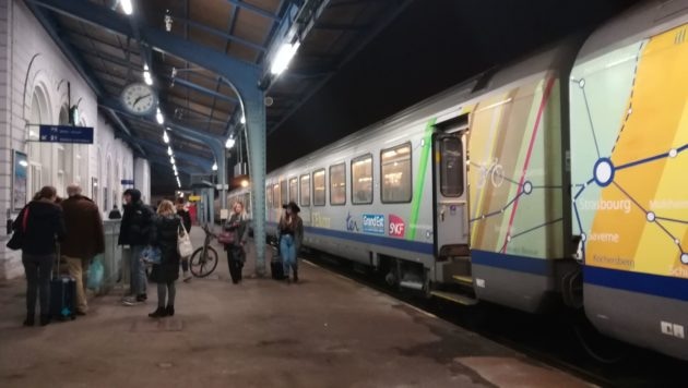 Des voyageurs ont été débarqués en gare de Sélestat (Photo CG / Rue89 Strasbourg)