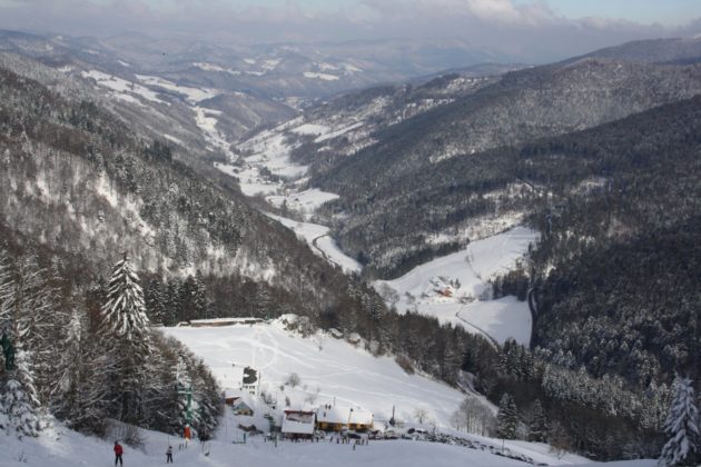 Située entre le val d'Argent et la vallée de Kaysersberg, la station du col des Bagenelles offre une alternative aux grandes stations. (Photo M. Rutenholtz / Office de tourisme)