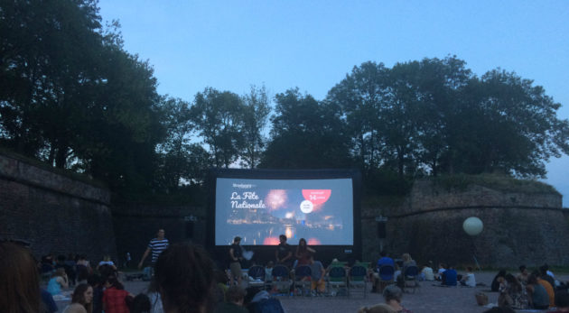 Les séances de cinéma en plein air ont été assez suivies à l'été 2018 à Strasbourg, ici à la Citadelle (photo JFG / Rue89 Strasbourg)
