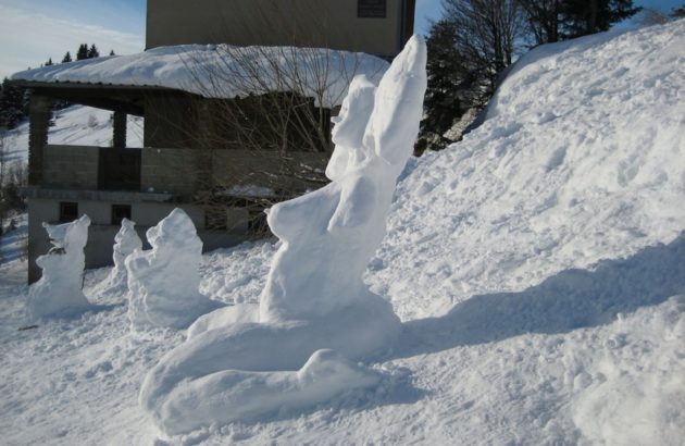 Femme des neiges sculptée sur les hauteur du Schnepfenried.