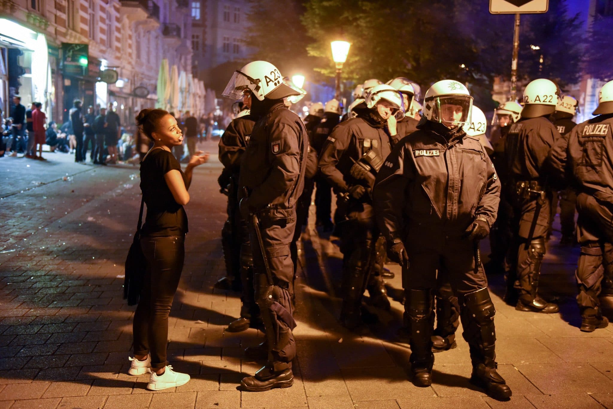 Plus de 15 000 policiers étaient mobilisés pour le sommet du G20 à Hambourg en 2017 (Photo Thorsten Schröder / Flickr / cc)