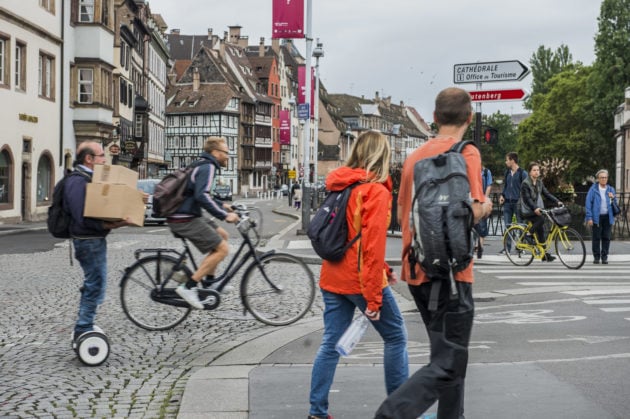 Velo, piéton et gyropod, comment se partager l'espace ? (Photo Pascal Bastien)