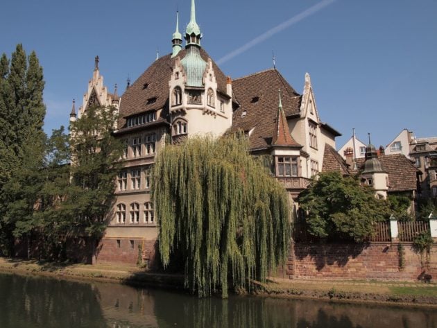 Le lycée des Pontonniers (Photo 21708aud / FlickR / cc)