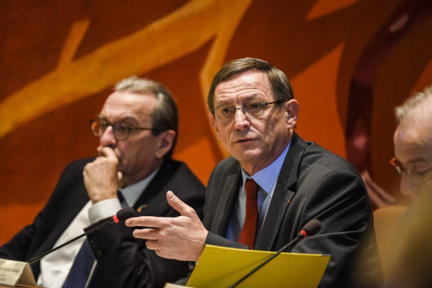 Après être devenu le plus grand défenseur du GCO, le président de l'Eurométropole Robert Herrmann (PS) porte désormais un Plan Climat. (photo Pascal Bastien / Divergence)