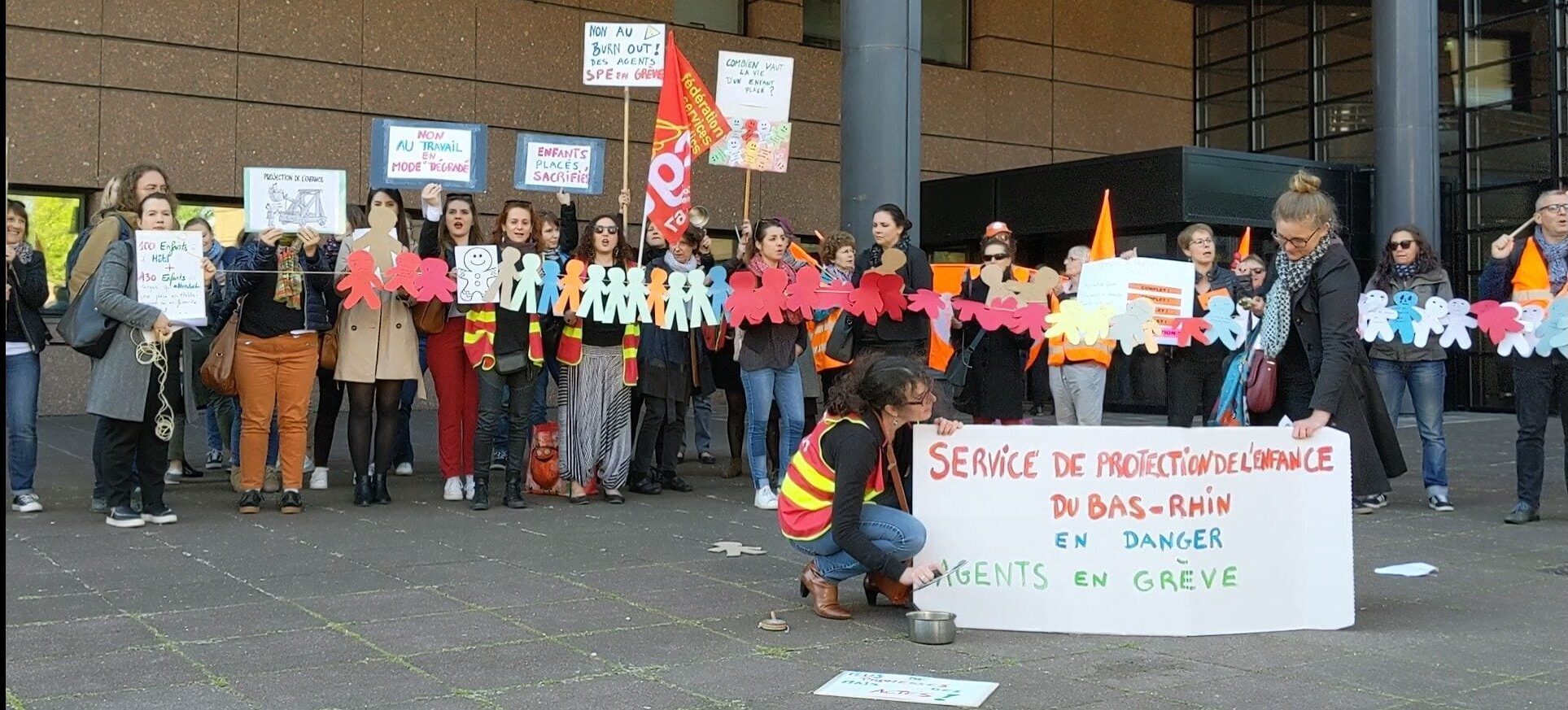 Rassemblement vendredi des travailleurs sociaux devant la CEA pour une meilleure considération de leurs métiers