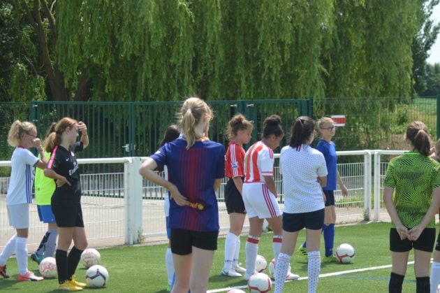 Pourquoi inscrire ma fille au football à la rentrée ?