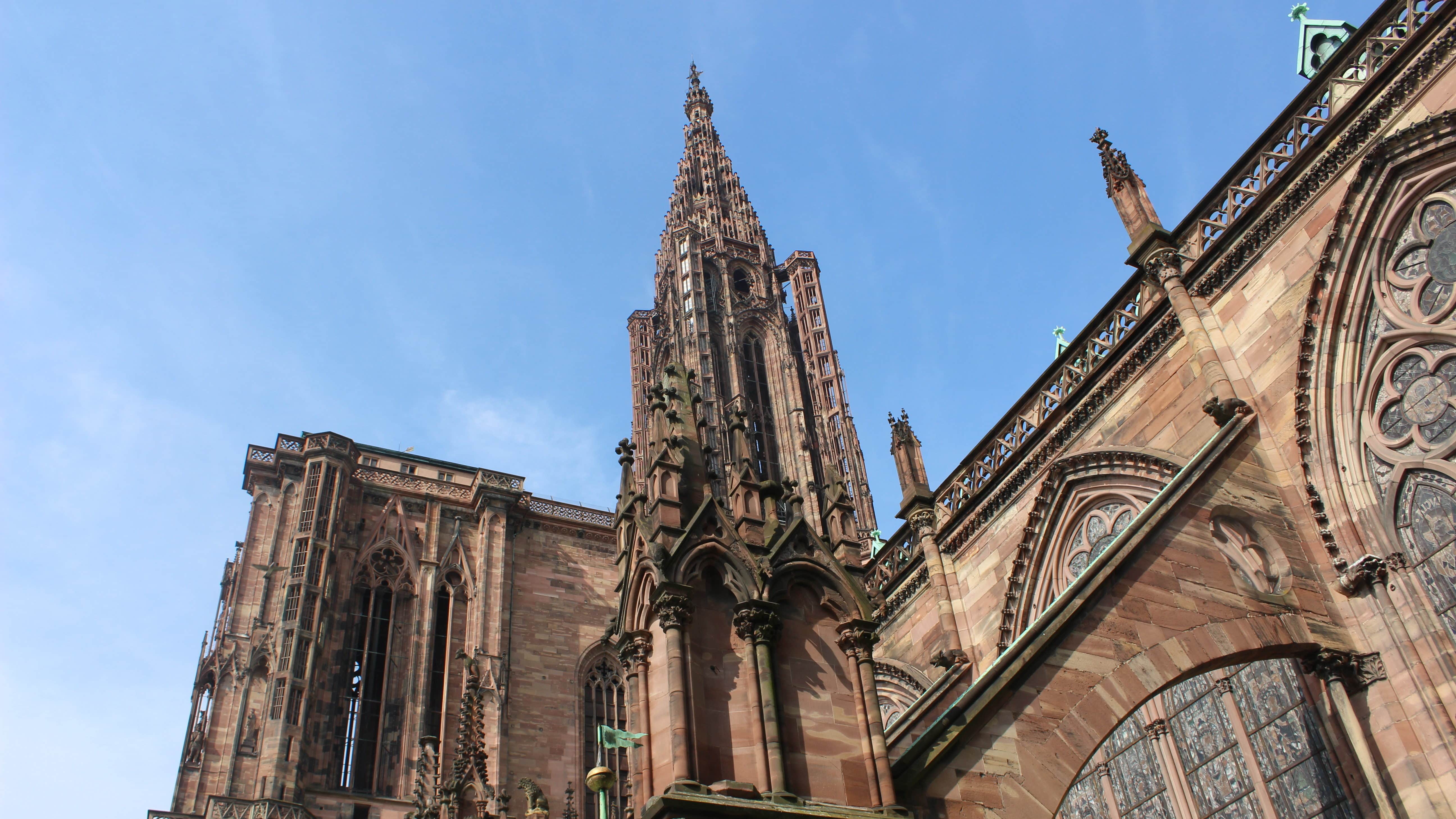 Mais pourquoi… la cathédrale de Strasbourg n’a qu’une seule tour ?