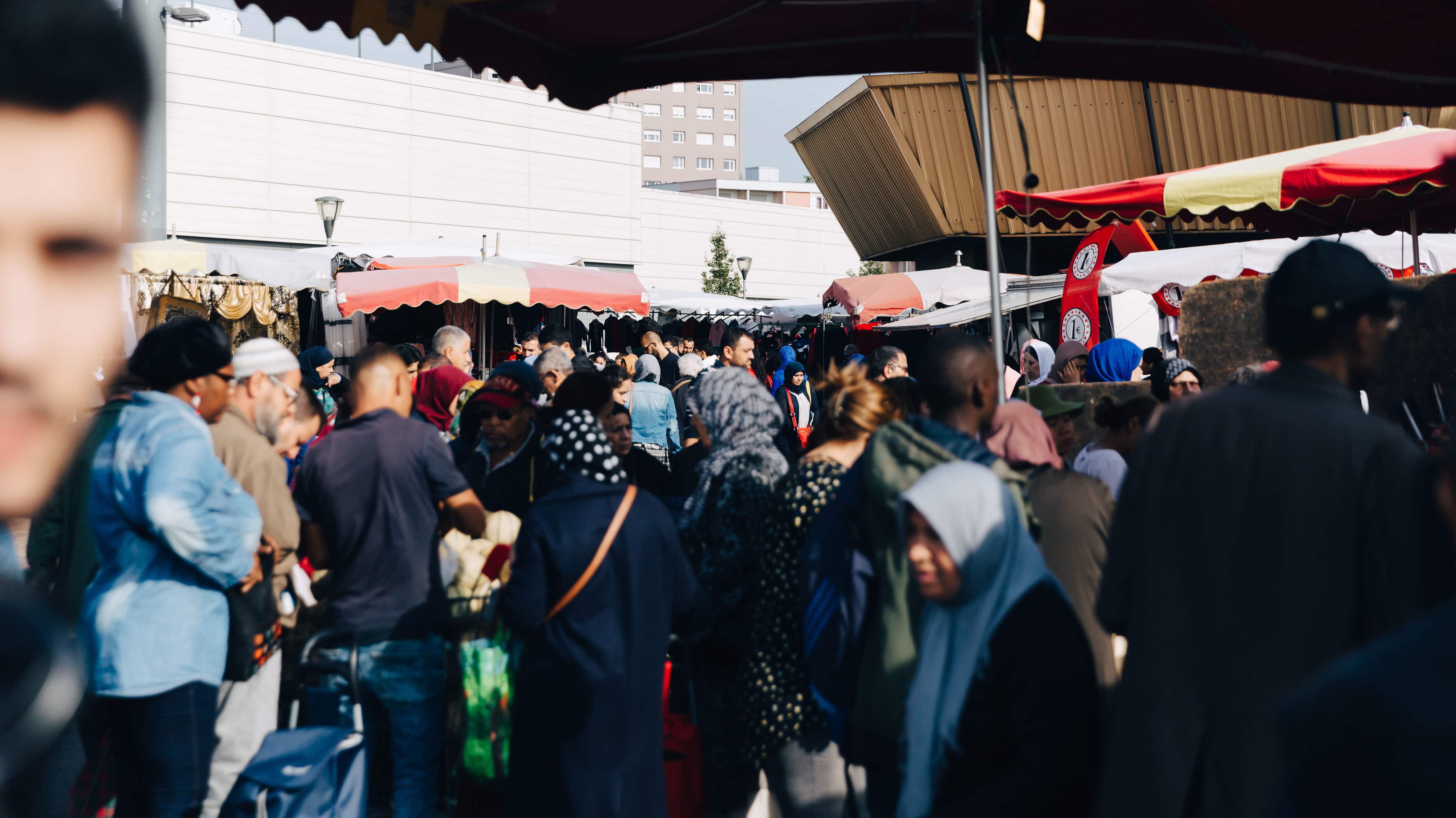 Au marché de Hautepierre, « on vend tout 20 centimes de moins au kilo »