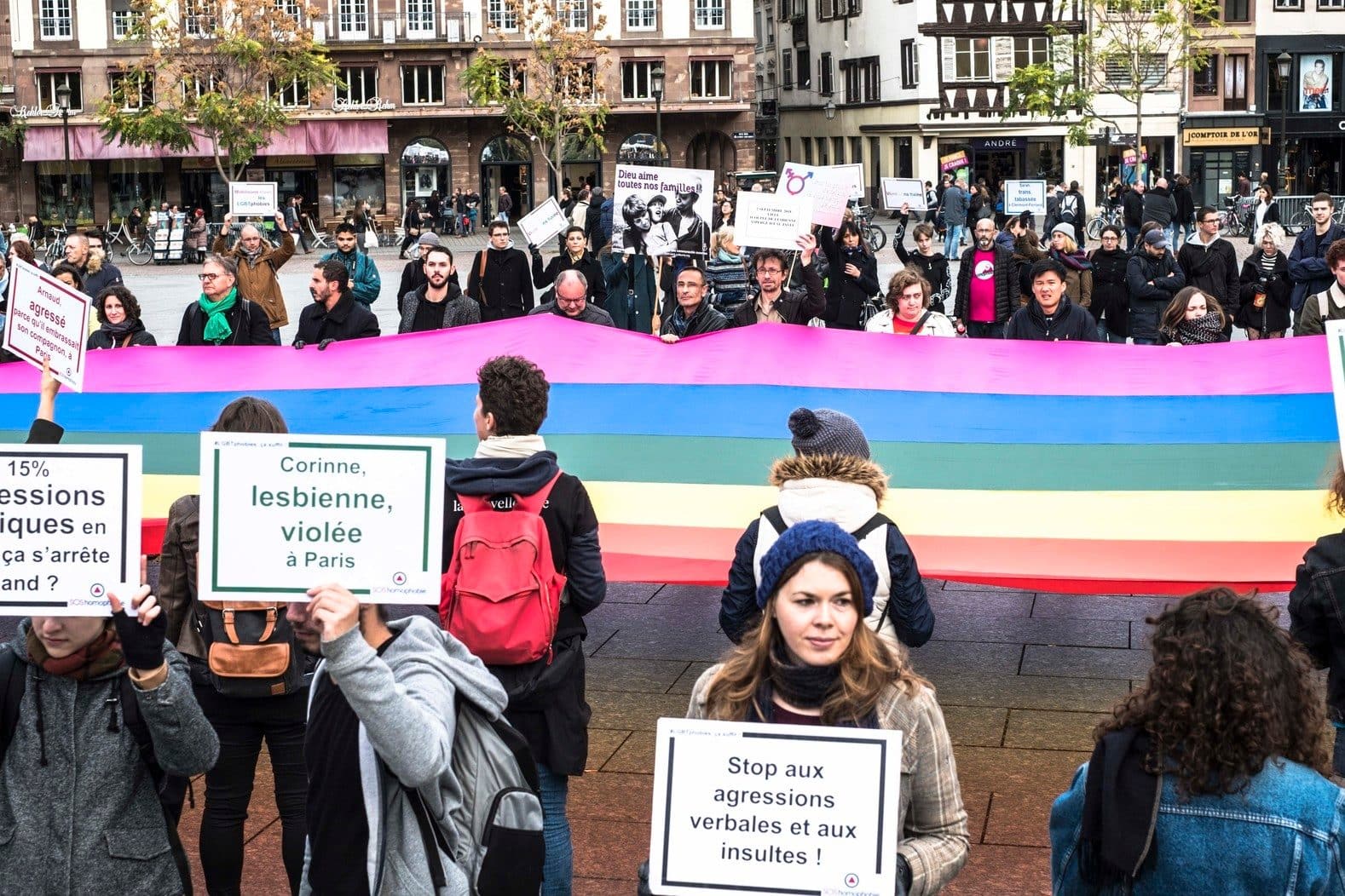 « Les femmes lesbiennes, bi et trans sont aussi victimes de violence »