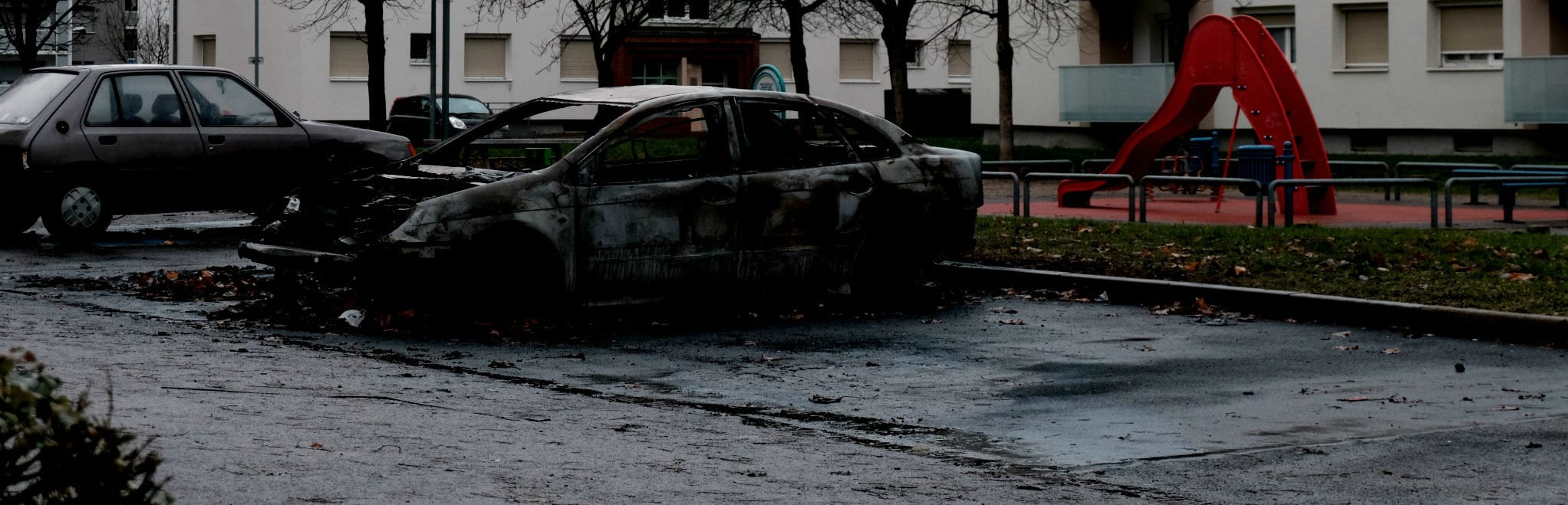 Voitures brûlées, témoins agressés… La cité de l’Ill a craqué