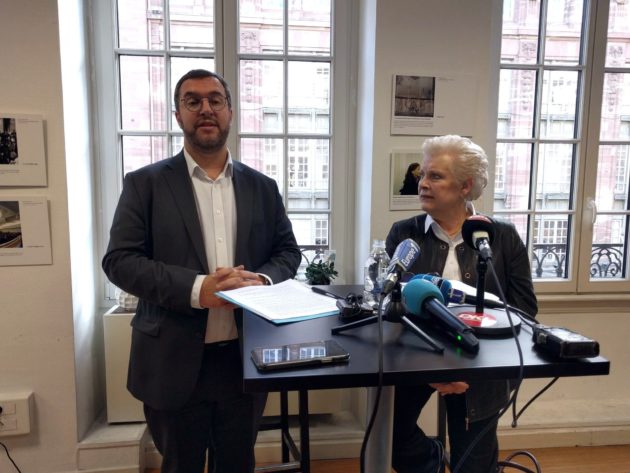 Mathieu Cahn a échangé sa place avec celle de Catherine Trautmann, qui se retrouve à nouveau tête de liste socialiste, plus de 20 ans après ses premiers mandats (Photo PF / Rue89 Strasbourg / cc)