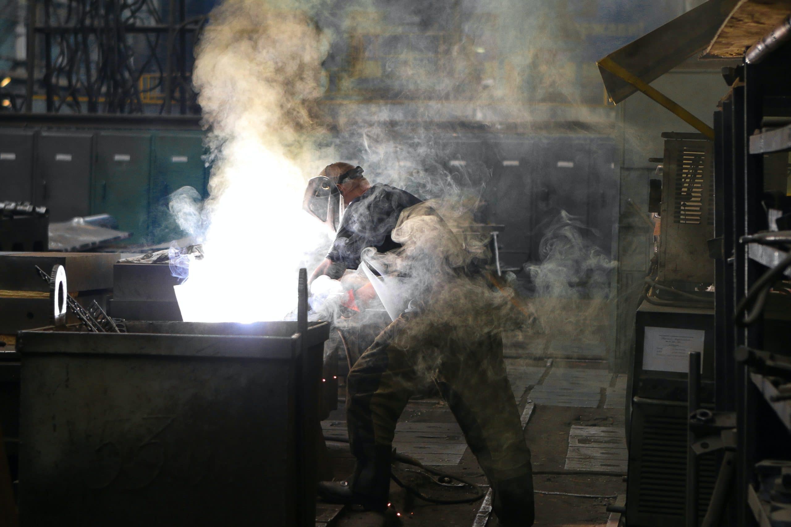 « Les mesures sanitaires à l’usine, c’est du cinéma » : des métallurgistes témoignent