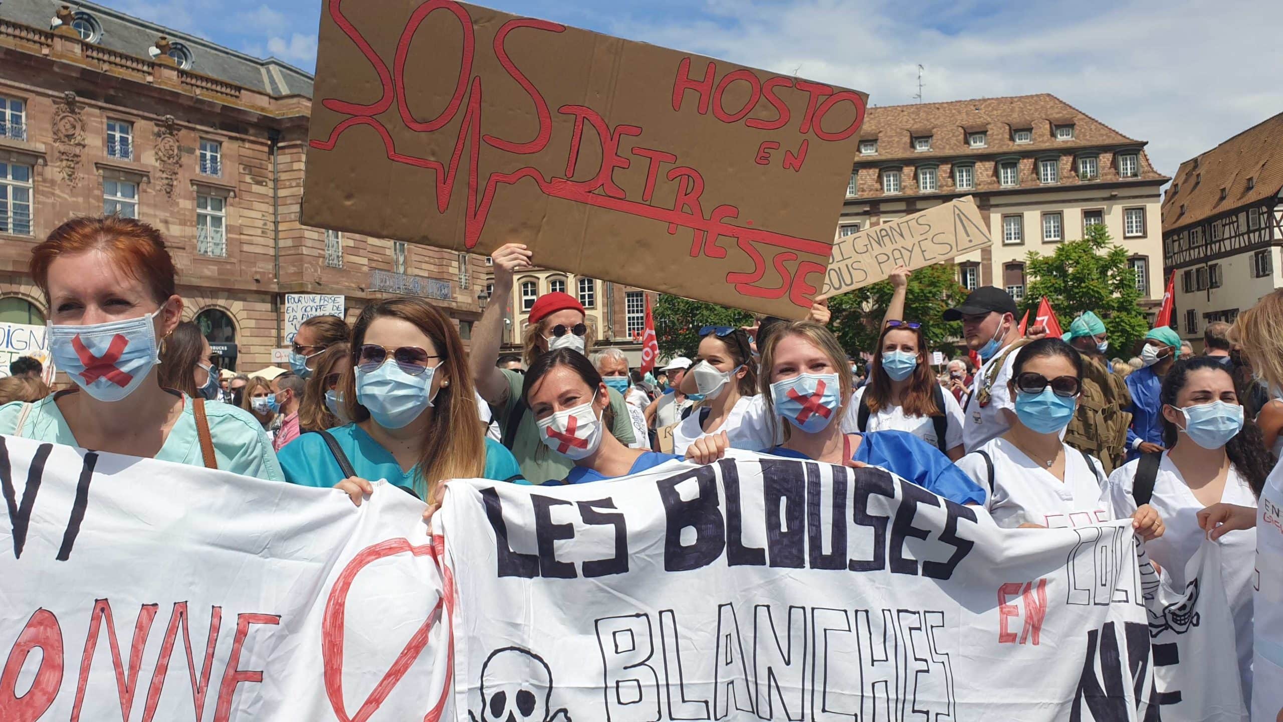 Plus de 6 000 personnes à la manifestation de soutien au personnel soignant