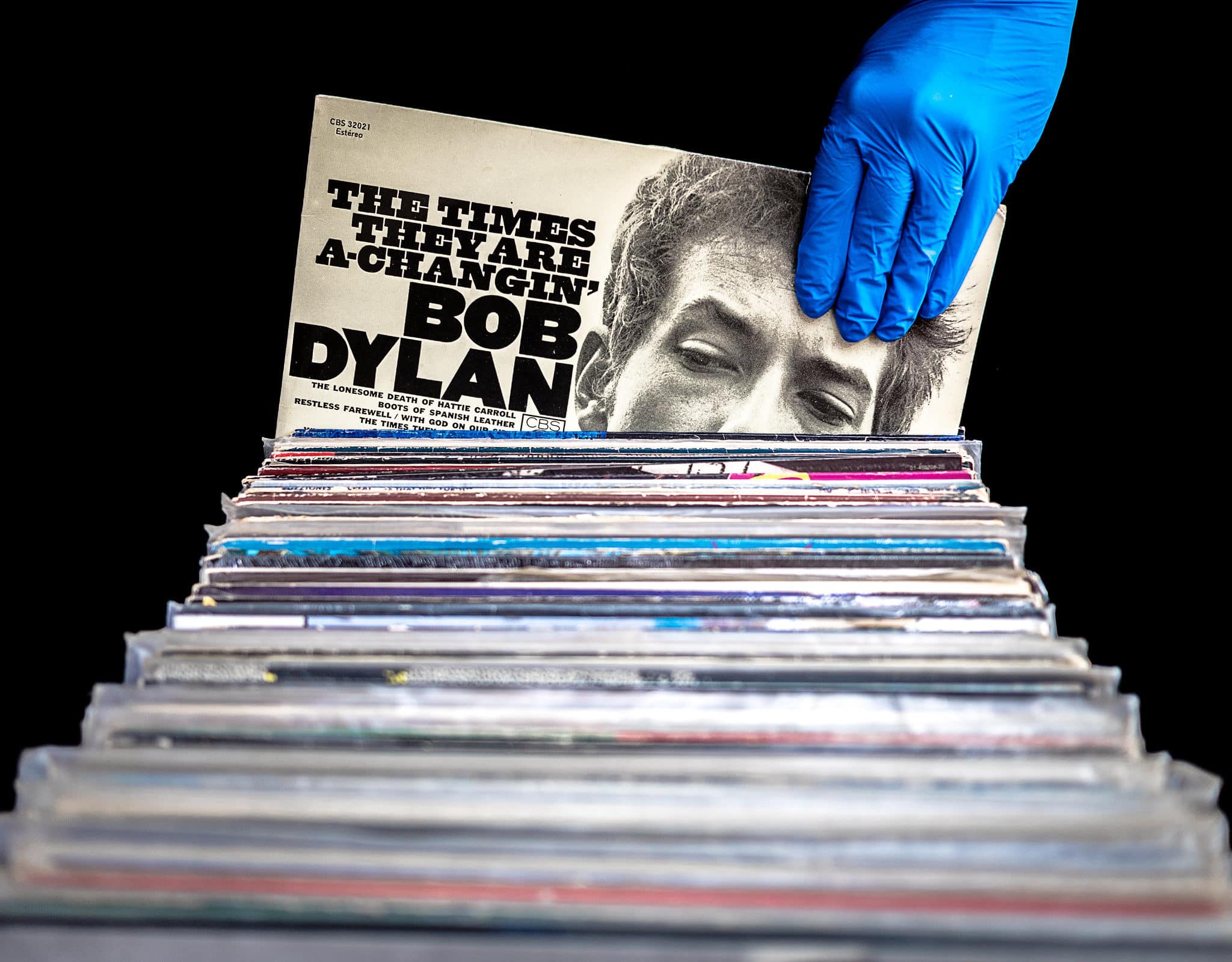 Times they are a changing. Old clock. Bob dylan the times they are a-changin' 1964. Times they are a changing. Боб дилан обложка.