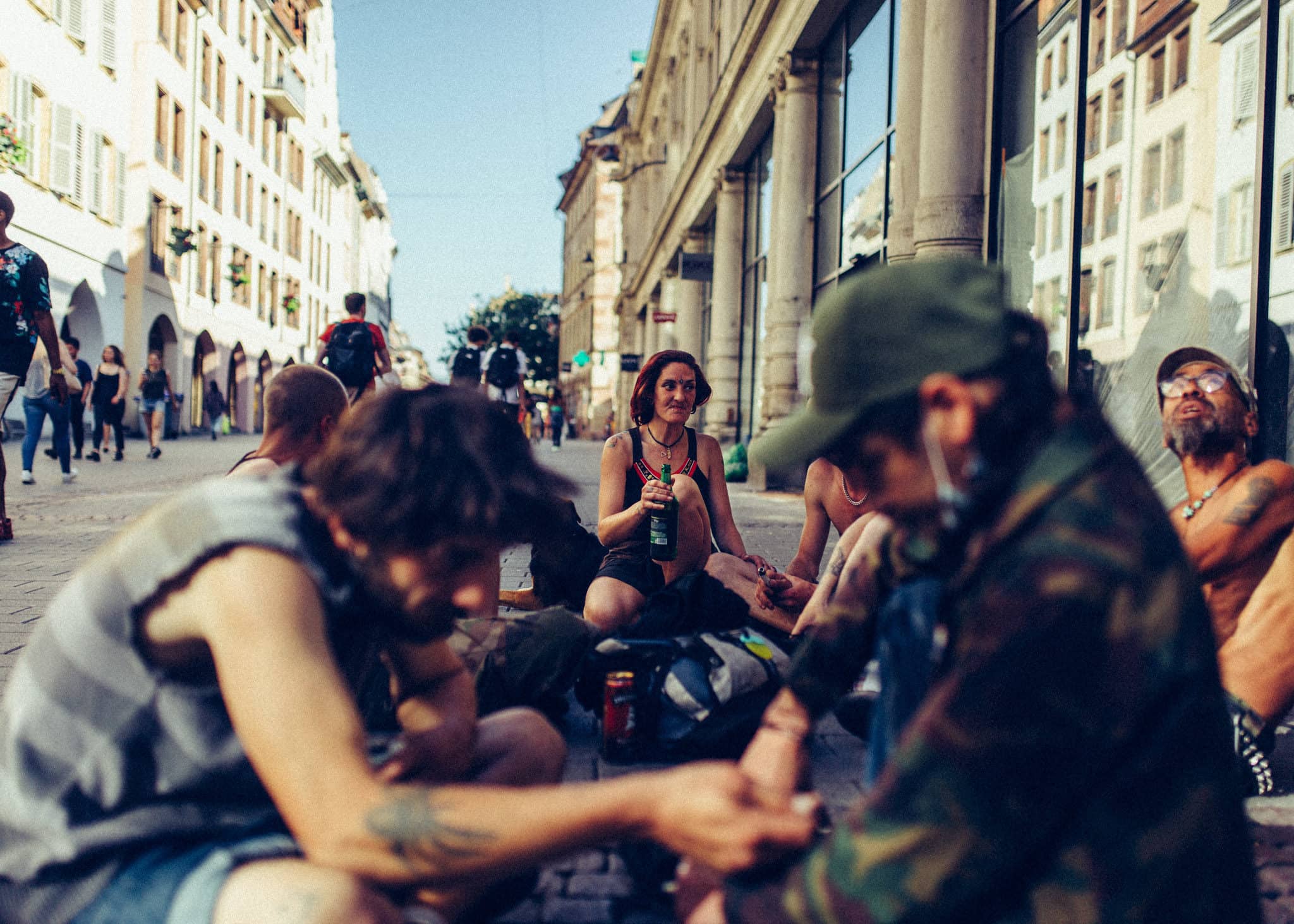 Avec les punks à chien de Strasbourg, en quête de liberté