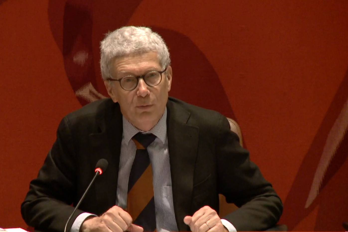 Le déontologue Patrick Wachsmann reconduit pour six ans