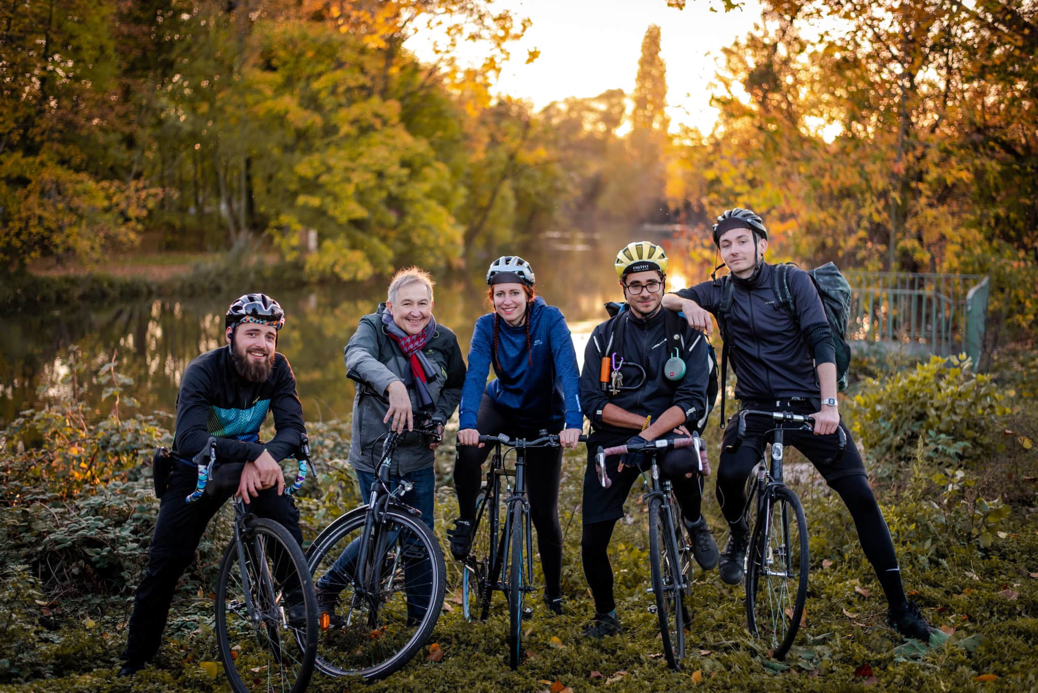 Dégoutés de Deliveroo, des coursiers strasbourgeois lancent Kooglof, une plateforme de livraison locale