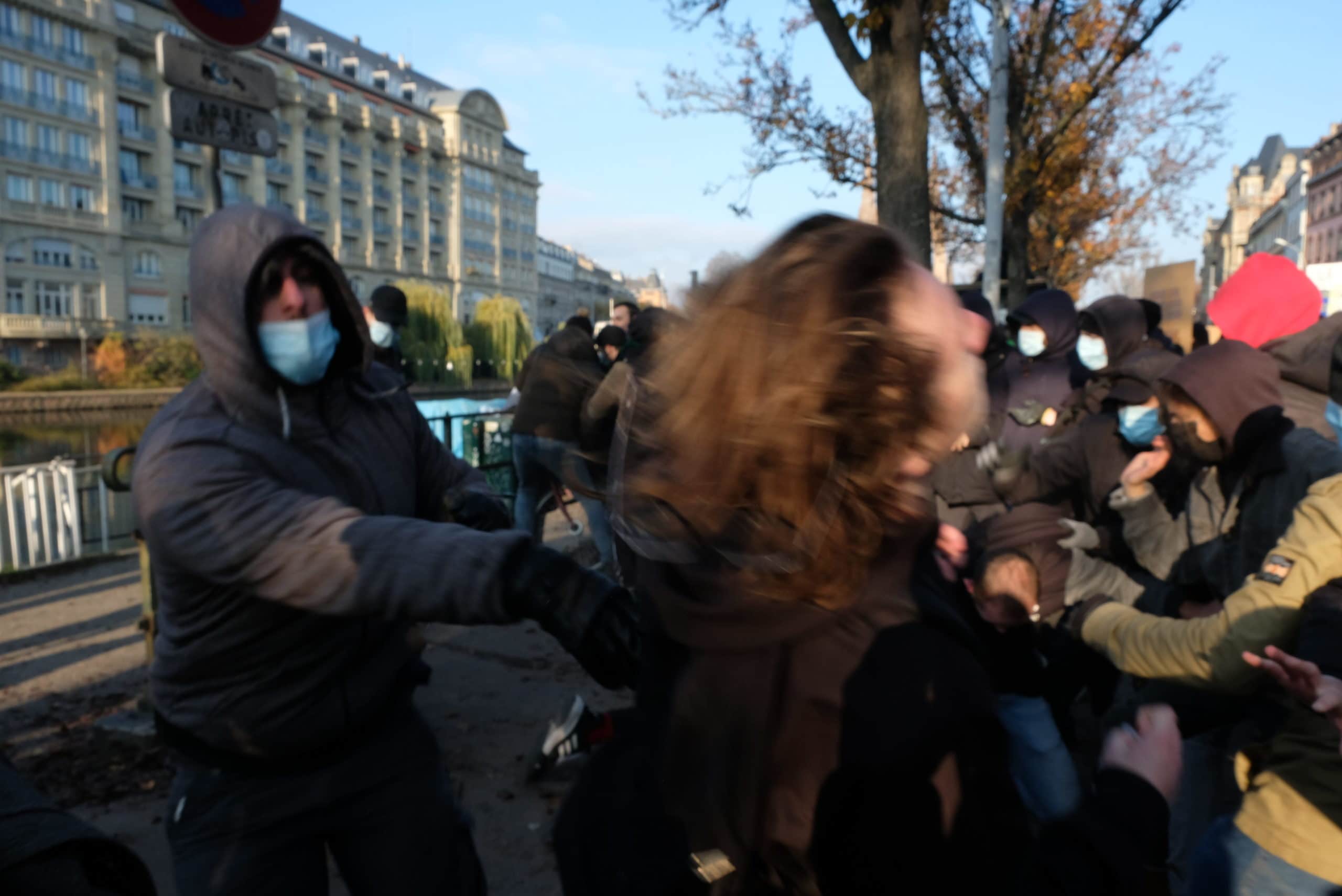 RCSA – PSG : des centaines de supporters restreints par la violence de quelques hooligans