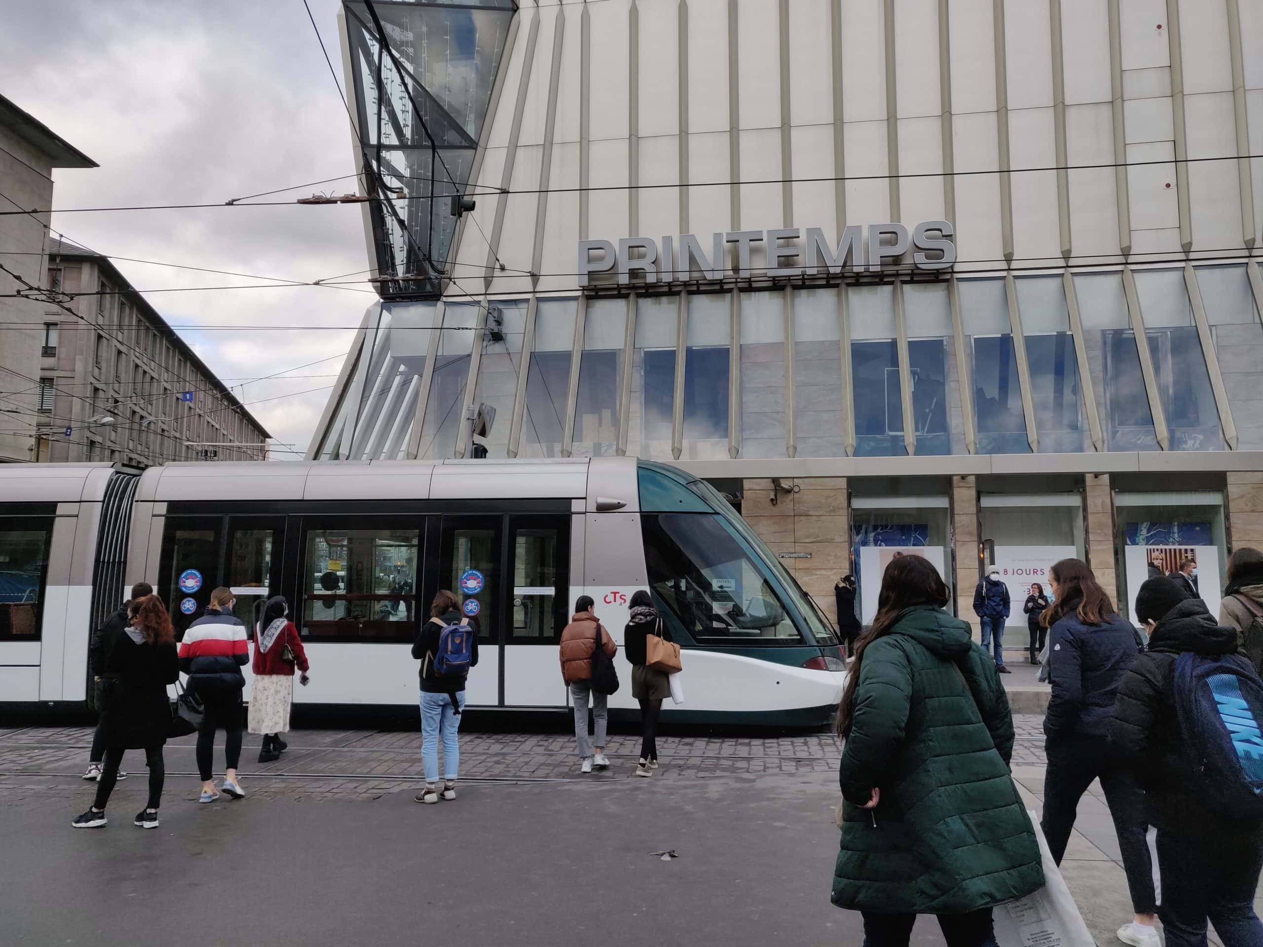 Le Printemps, chronique des grandes heures du magasin à sa fermeture