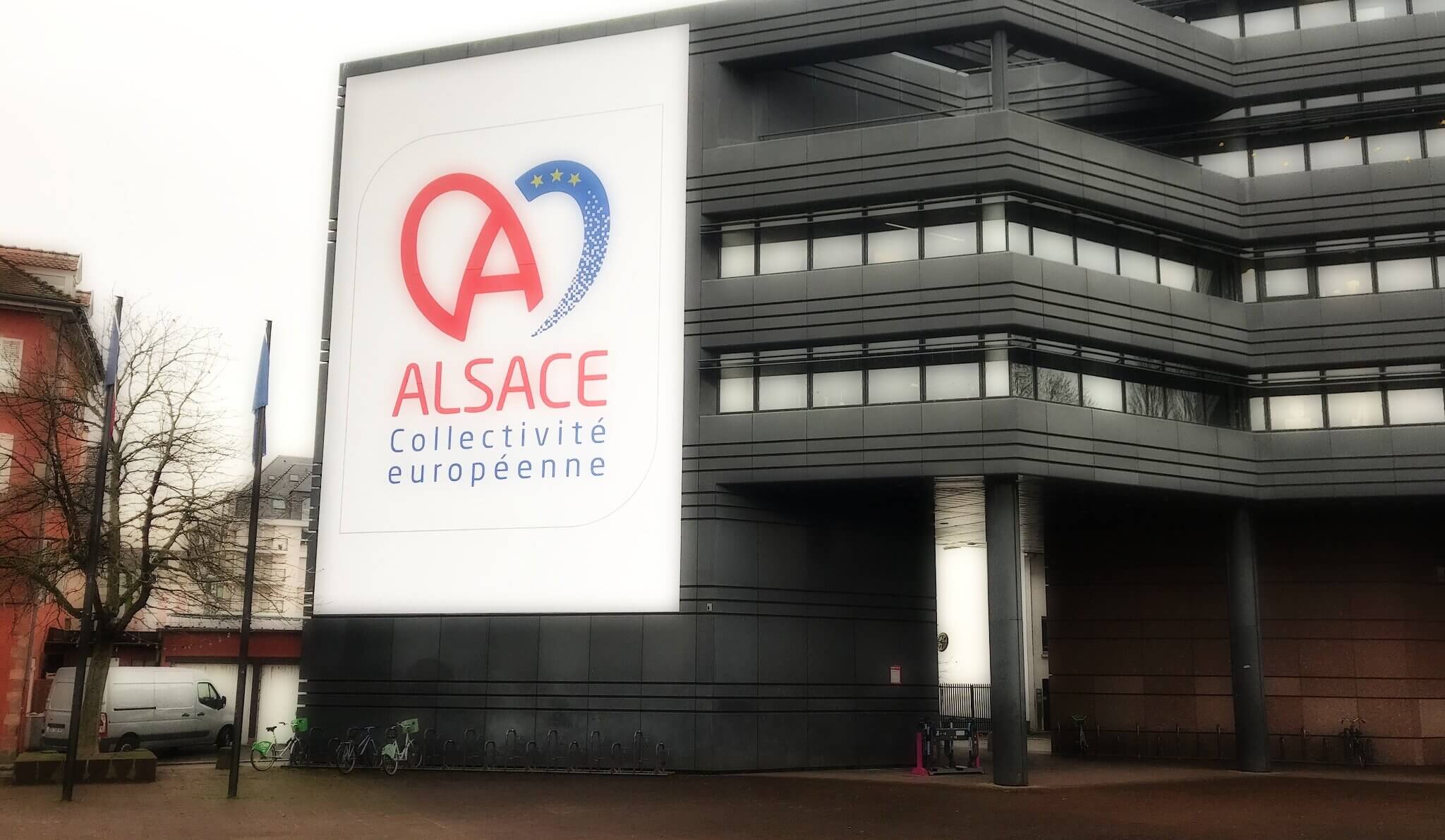 Attaquée sur son logo, la collectivité d’Alsace de nouveau ciblée par les régionalistes