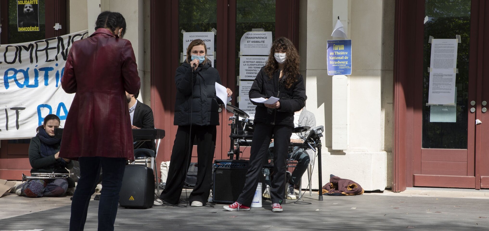 Après six semaines d’occupation du TNS, maigre bilan mais des étudiants toujours révoltés