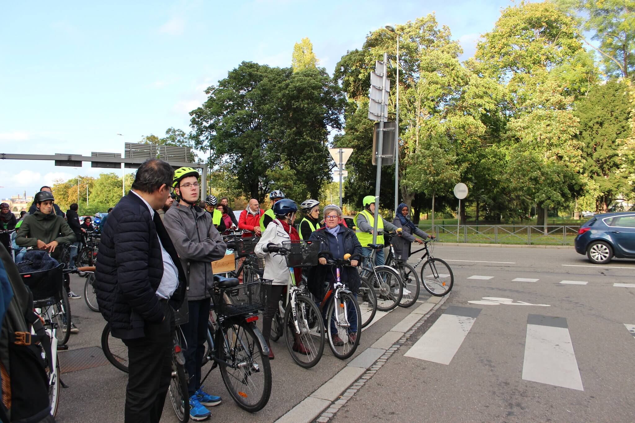 Manifestation à Bischheim pour plus de voies cyclistes et piétonnes le 25 mars
