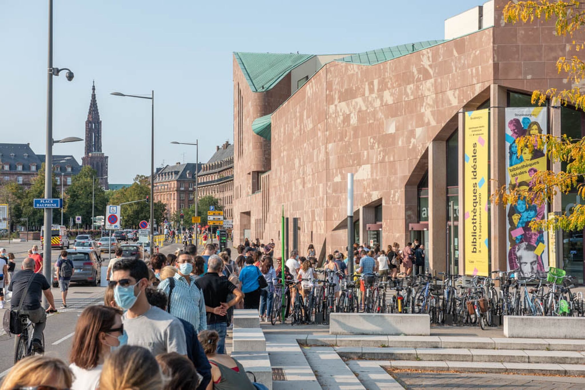 Les Bibliothèques idéales prennent le pouvoir dans 12 lieux en ville