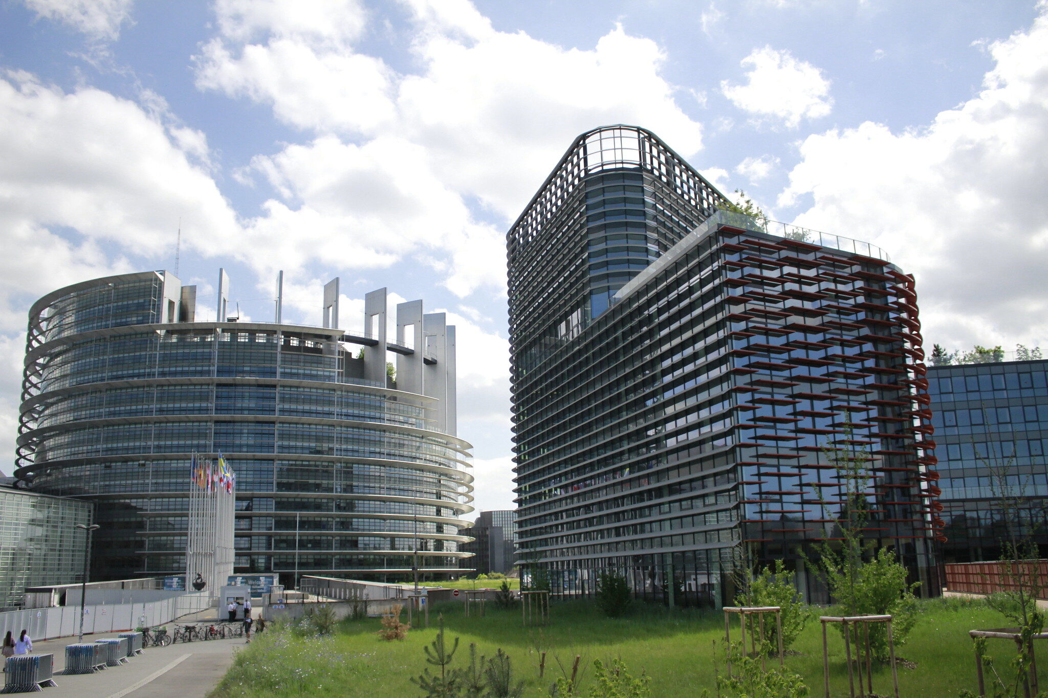 Le Parlement européen accepte d’occuper le bâtiment Osmose, en location à l’État