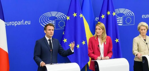 À Strasbourg, Macron demande une réforme des traités européens, comme l’Allemagne